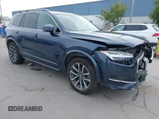 2018 Volvo XC90 Momentum with VIN YV4A22PK6J1215876, listed as a IAAI auction lot 41720316 with 87,015 mi miles. Bid and sale history available at carsss.com. Image 1.