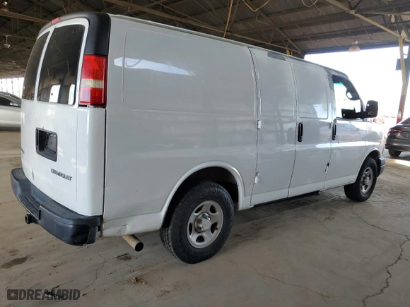 2006 Chevrolet Express Cargo Van with VIN 1GCFG15X161184532, listed as a Copart auction lot 44575715 with 244,285 mi miles and Clean Title. Bid and sale history available at carsss.com. Image 3.