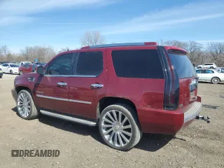 2010 Cadillac Escalade Luxury z VIN 1GYUKBEFXAR276598, wystawiony jako Copart lot #50780885 z przebiegiem 175 151 mil mil oraz Tytuł czysty. Historia ofert i sprzedaży dostępna na DreamBid. Obrazek 2.