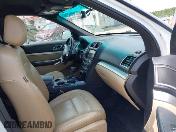2016 Ford Explorer XLT with VIN 1FM5K7D83GGA60263, listed as a IAAI auction lot 42178304 with 332,518 mi miles and . Bid and sale history available at DreamBid. Image 5.