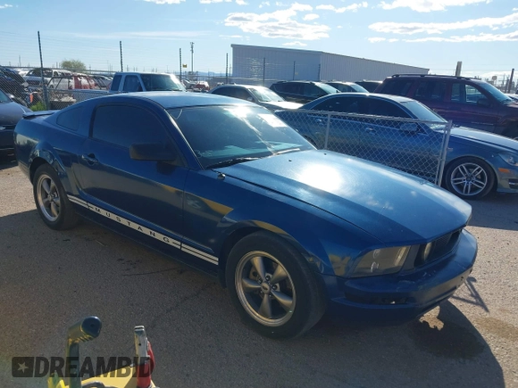 2007 Ford Mustang Deluxe with VIN 1ZVHT80N375356957, listed as a IAAI auction lot 41733622 with Not Provided miles and . Bid and sale history available at DreamBid. Image 1.