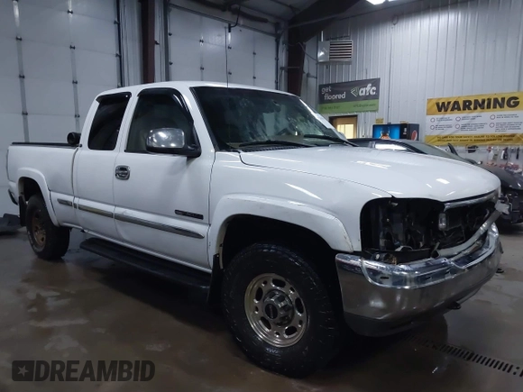 2000 GMC Sierra 2500 SLE z VIN 1GTGK29U5YZ195420, wystawiony jako IAAI lot #41440301 z przebiegiem 212 149 mil mil oraz . Historia ofert i sprzedaży dostępna na DreamBid. Obrazek 1.