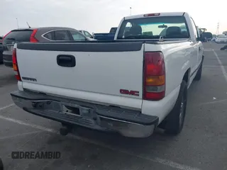 2000 GMC New Sierra 1500 SLE with VIN 1GTEC14T4YE363679, listed as a IAAI auction lot 41467204 with 150,724 mi miles. Bid and sale history available at carsss.com. Image 4.