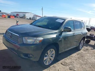2008 Toyota Highlander Hybrid Limited with VIN JTEEW44AX82008911, listed as a IAAI auction lot 40812281 with 305,676 mi miles. Bid and sale history available at carsss.com. Image 2.