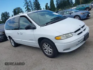 1998 Dodge Caravan SE z VIN 1B4GP44L5WB763325, wystawiony jako IAAI lot #42442325 z przebiegiem 234 467 mil mil oraz . Historia ofert i sprzedaży dostępna na DreamBid. Obrazek 1.