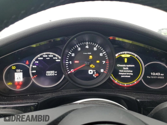 2021 Porsche Panamera с VIN WP0AJ2A75ML120017, выставлен на аукционе Copart как лот 81517913 с пробегом 26 083 миль миль и . История ставок и продаж доступна на DreamBid. Изображение 9.