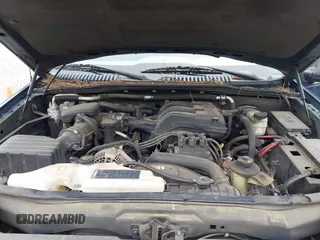 2006 Ford Explorer XLS z VIN 1FMEU62E86UA69991, wystawiony jako IAAI lot #42599509 z przebiegiem 163 531 mil mil oraz . Historia ofert i sprzedaży dostępna na DreamBid. Obrazek 10.