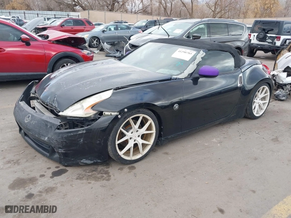 2010 Nissan 370Z Touring with VIN JN1AZ4FH3AM302412, listed as a IAAI auction lot 41290785 with 112,330 mi miles. Bid and sale history available at carsss.com. Image 17.