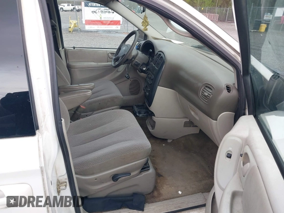 2006 Dodge Grand Caravan SXT z VIN 2D4GP44LX6R900332, wystawiony jako IAAI lot #41915331 z przebiegiem 181 707 mil mil oraz . Historia ofert i sprzedaży dostępna na DreamBid. Obrazek 5.