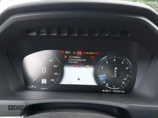2018 Volvo XC90 Momentum с VIN YV4A22PK9J1391398, выставлен на аукционе IAAI как лот 42363390 с пробегом 77 845 миль миль и . История ставок и продаж доступна на DreamBid. Изображение 7.