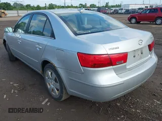 2009 Hyundai Sonata GLS z VIN 5NPET46C59H417345, wystawiony jako IAAI lot #42434802 z przebiegiem 188 426 mil mil oraz . Historia ofert i sprzedaży dostępna na DreamBid. Obrazek 3.
