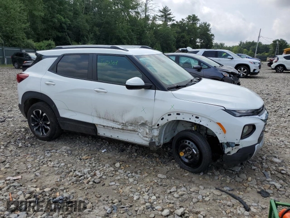 2022 Chevrolet TrailBlazer LT with VIN KL79MRSL3NB037169, listed as a Copart auction lot 65221124 with 28,498 mi miles and Salvage Title. Bid and sale history available at DreamBid. Image 4.