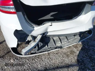 2018 Ford Fusion SE with VIN 3FA6P0H75JR171339, listed as a IAAI auction lot 41445890 with 76,731 mi miles. Bid and sale history available at carsss.com. Image 6.