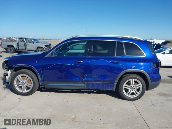 2021 Mercedes-Benz GLB 250 с VIN W1N4M4GBXMW114328, выставлен на аукционе IAAI как лот 41087371 с пробегом 69 195 миль миль и . История ставок и продаж доступна на DreamBid. Изображение 14.