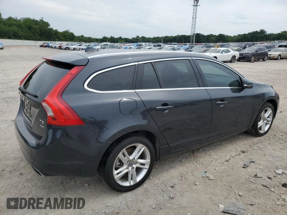 2015 Volvo V60 z VIN YV1612SM3F1227490, wystawiony jako Copart lot #60640875 z przebiegiem 148 683 mil mil oraz Czysty tytuł • Clean title. Historia ofert i sprzedaży dostępna na DreamBid. Obrazek 3.