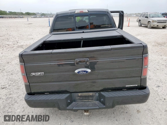 2012 Ford F-150 XL z VIN 1FTFW1CF0CFA70050, wystawiony jako Copart lot #57764625 z przebiegiem 167 943 mil mil oraz Szkody całkowita. Historia ofert i sprzedaży dostępna na DreamBid. Obrazek 6.