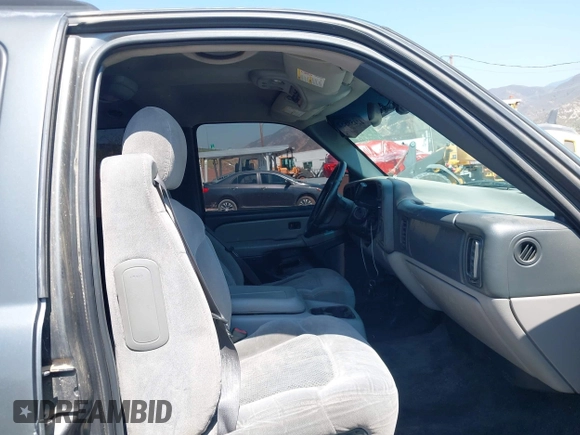 2001 Chevrolet Tahoe LS z VIN 1GNEC13T51J153677, wystawiony jako IAAI lot #42459552 z przebiegiem 201 209 mil mil oraz . Historia ofert i sprzedaży dostępna na DreamBid. Obrazek 5.