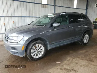 2020 Volkswagen Tiguan S z VIN 3VV1B7AX7LM044583, wystawiony jako Copart lot #60093015 z przebiegiem 113 743 mil mil oraz Czysty tytuł • Clean title. Historia ofert i sprzedaży dostępna na DreamBid. Obrazek 1.
