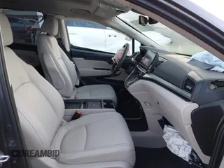 2025 Honda Odyssey EX-L with VIN 5FNRL6H64SB038684, listed as a IAAI auction lot 41911992 with Not Provided miles and . Bid and sale history available at DreamBid. Image 5.