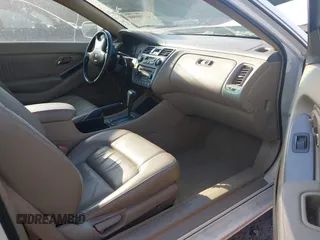 2001 Honda Accord EX с VIN 1HGCG22581A001018, выставлен на аукционе IAAI как лот 42104460 с пробегом 132 247 миль миль и . История ставок и продаж доступна на DreamBid. Изображение 5.