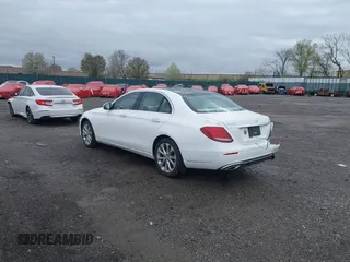 2017 Mercedes-Benz E with VIN WDDZF4KBXHA108620, listed as a IAAI auction lot 41935260 with 81,684 mi miles. Bid and sale history available at carsss.com. Image 3.
