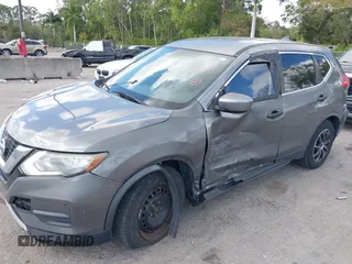 2017 Nissan Rogue SV with VIN KNMAT2MV9HP541757, listed as a IAAI auction lot 41563928 with 141,116 mi miles. Bid and sale history available at carsss.com. Image 6.