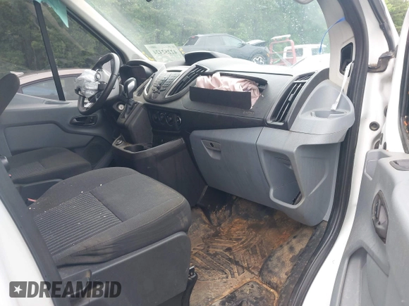 2018 Ford Transit Passenger XL z VIN 1FBAX2CM2JKA31397, wystawiony jako IAAI lot #42252424 z przebiegiem 72 434 mil mil oraz . Historia ofert i sprzedaży dostępna na DreamBid. Obrazek 5.
