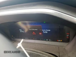2022 Ford Escape Titanium Plug-In Hybrid с VIN 1FMCU0LZ2NUA89898, выставлен на аукционе Copart как лот 53209685 с пробегом 102 991 миль миль и Списание • Salvage title. История ставок и продаж доступна на DreamBid. Изображение 9.