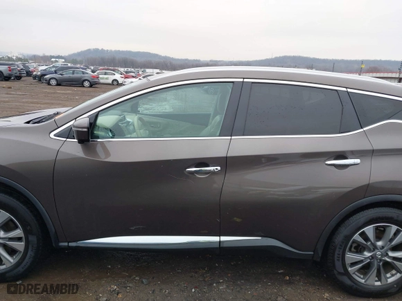 2015 Nissan Murano S with VIN 5N1AZ2MH6FN281959, listed as a IAAI auction lot 41413597 with 205,621 mi miles. Bid and sale history available at carsss.com. Image 15.