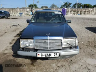 1991 Mercedes-Benz 300 с VIN WDBEB28D0MB487342, выставлен на аукционе Copart как лот 77837294 с пробегом 319 175 миль миль и Списание • Salvage title. История ставок и продаж доступна на DreamBid. Изображение 5.
