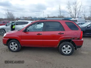 2010 Kia Sportage LX with VIN KNDKGCA32A7701050, listed as a IAAI auction lot 41923879 with 178,614 mi miles and . Bid and sale history available at carsss.com. Image 14.