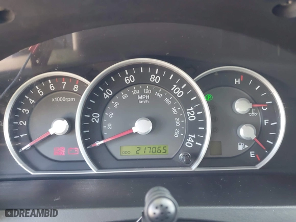 2007 Kia Sorento EX with VIN KNDJD736275689232, listed as a IAAI auction lot 41984030 with 217,065 mi miles. Bid and sale history available at carsss.com. Image 7.