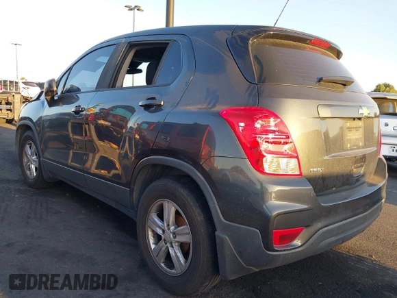 2019 Chevrolet Trax LS with VIN 3GNCJKSB8KL365883, listed as a IAAI auction lot 42010924 with Not Provided miles. Bid and sale history available at carsss.com. Image 3.