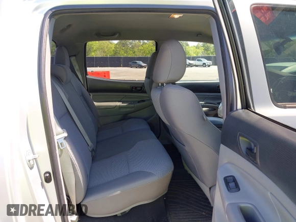 2013 Toyota Tacoma PreRunner z VIN 5TFJU4GN6DX032952, wystawiony jako IAAI lot #42001014 z przebiegiem 152 755 mil mil oraz . Historia ofert i sprzedaży dostępna na DreamBid. Obrazek 8.