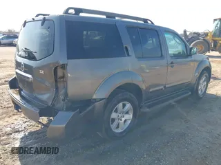 2008 Nissan Pathfinder S with VIN 5N1AR18U48C635588, listed as a IAAI auction lot 41477830 with 238,471 mi miles. Bid and sale history available at carsss.com. Image 4.
