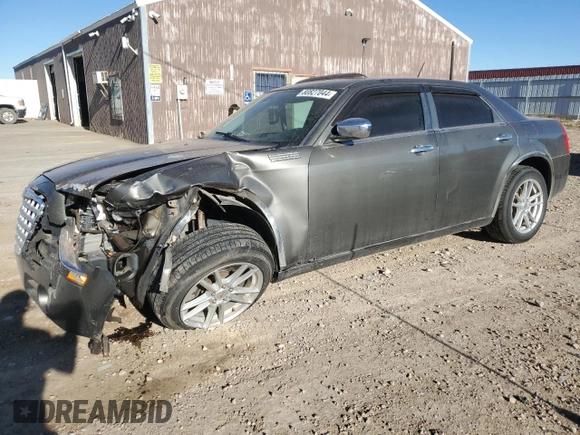 2008 Chrysler 300 C with VIN 2C3KK63H18H138973, listed as a Copart auction lot 80827044 with 197,910 mi miles and Clean Title. Bid and sale history available at carsss.com. Image 1.