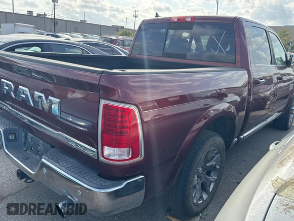 2016 Ram 1500 Limited z VIN 1C6RR7PM1GS232756, wystawiony jako Copart lot #78931134 z przebiegiem 129 335 mil mil oraz Czysty tytuł • Clean title. Historia ofert i sprzedaży dostępna na DreamBid. Obrazek 4.