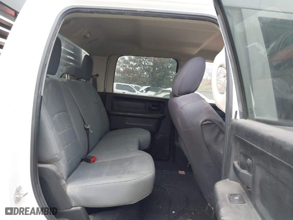 2018 Ram 2500 Tradesman with VIN 3C6UR5HJXJG293850, listed as a IAAI auction lot 41521600 with 151,477 mi miles. Bid and sale history available at carsss.com. Image 8.