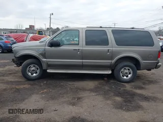 2005 Ford Excursion Limited with VIN 1FMNU43S25ED44885, listed as a IAAI auction lot 41322350 with 65,112 mi miles and . Bid and sale history available at DreamBid. Image 14.
