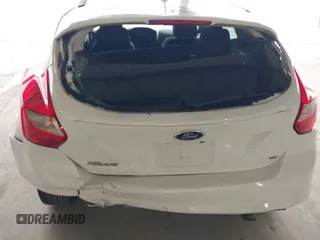 2014 Ford Focus SE with VIN 1FADP3K21EL301336, listed as a IAAI auction lot 41939452 with 118,203 mi miles. Bid and sale history available at carsss.com. Image 6.
