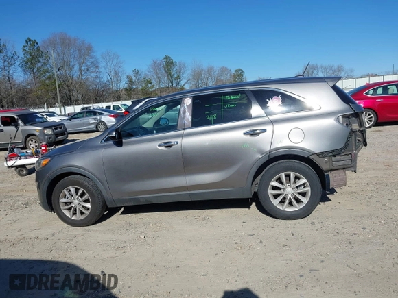 2016 Kia Sorento LX with VIN 5XYPG4A32GG115679, listed as a IAAI auction lot 41634575 with 135,236 mi miles. Bid and sale history available at carsss.com. Image 15.