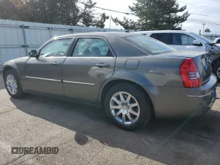 2008 Chrysler 300 Touring with VIN 2C3LA53G78H160422, listed as a Copart auction lot 71294064 with 114,048 mi miles and Salvage Title. Bid and sale history available at carsss.com. Image 2.