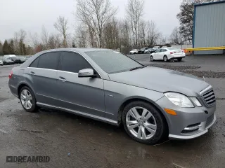 2012 Mercedes-Benz E-Class E 350 Luxury BlueTEC with VIN WDDHF2EB9CA600902, listed as a Copart auction lot 44227745 with 114,229 mi miles and Clean Title. Bid and sale history available at carsss.com. Image 4.