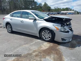 2015 Nissan Altima 2.5 S with VIN 1N4AL3AP8FN867978, listed as a IAAI auction lot 41721023 with 93,144 mi miles. Bid and sale history available at carsss.com. Image 1.