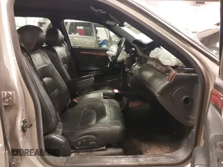 2004 Cadillac DeVille z VIN 1G6KD54Y04U119341, wystawiony jako IAAI lot #42193664 z przebiegiem 162 290 mil mil oraz . Historia ofert i sprzedaży dostępna na DreamBid. Obrazek 5.