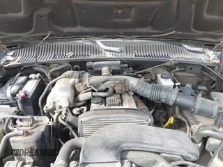 2000 Kia Sportage with VIN KNDJB7236Y5685392, listed as a IAAI auction lot 41785012 with 183,445 mi miles. Bid and sale history available at carsss.com. Image 10.