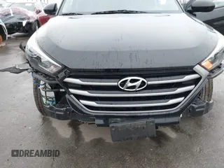 2018 Hyundai Tucson SE with VIN KM8J23A48JU794382, listed as a IAAI auction lot 41947971 with 69,615 mi miles. Bid and sale history available at carsss.com. Image 6.