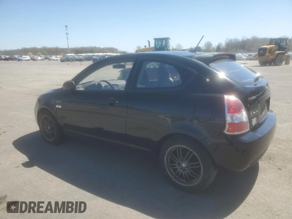 2011 Hyundai Accent GS z VIN KMHCM3AC6BU198599, wystawiony jako Copart lot #52154795 z przebiegiem 116 842 mil mil oraz Szkoda całkowita • Salvage title. Historia ofert i sprzedaży dostępna na DreamBid. Obrazek 2.