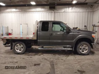 2015 Ford F-250 XLT z VIN 1FT7X2B67FEB60492, wystawiony jako IAAI lot #42391790 z przebiegiem 209 256 mil mil oraz . Historia ofert i sprzedaży dostępna na DreamBid. Obrazek 13.