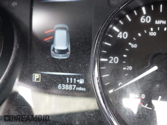 2017 Nissan Rogue S with VIN JN8AT2MV8HW253304, listed as a IAAI auction lot 39701351 with 63,887 mi miles. Bid and sale history available at carsss.com. Image 7.